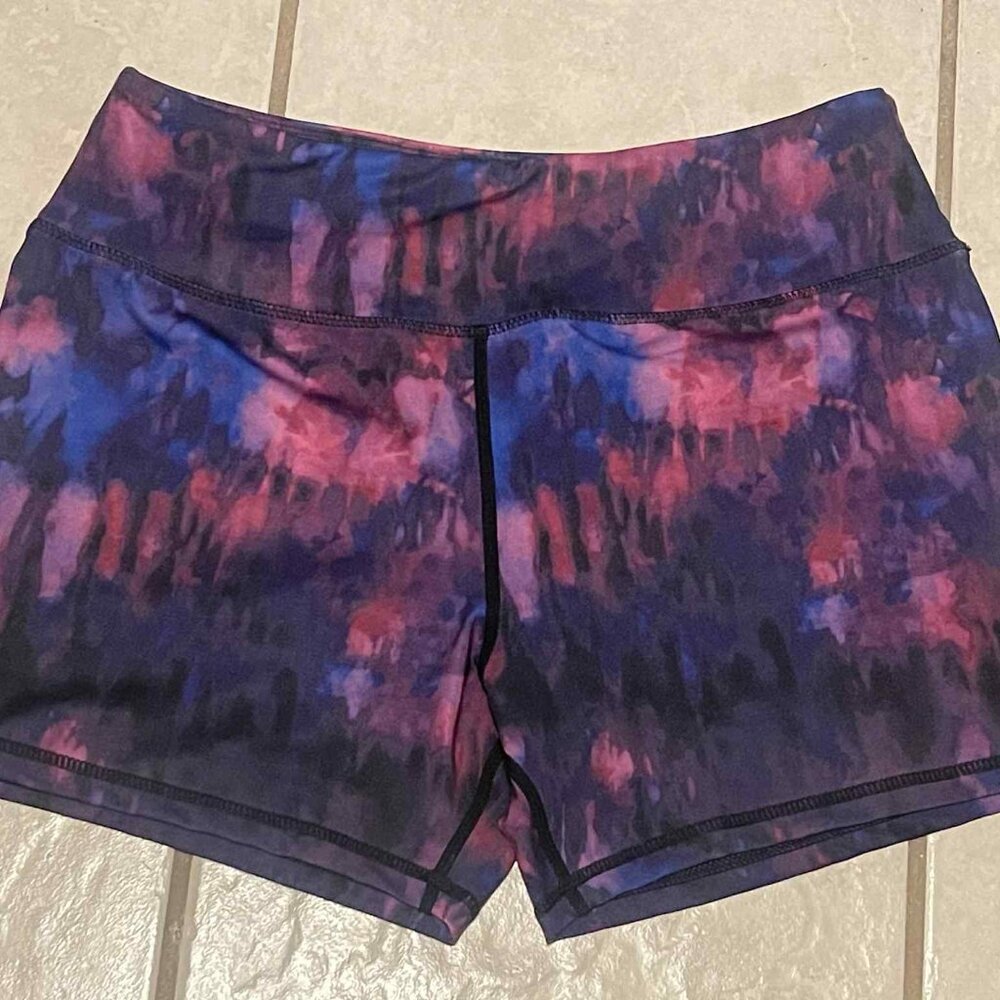 HDE WOMEN ACTIVE WEAR‎ PURPLE TIE-DYE SHORTS SIZE LARGE